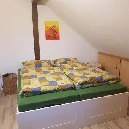 - Kleine Auf Pferdehof In *